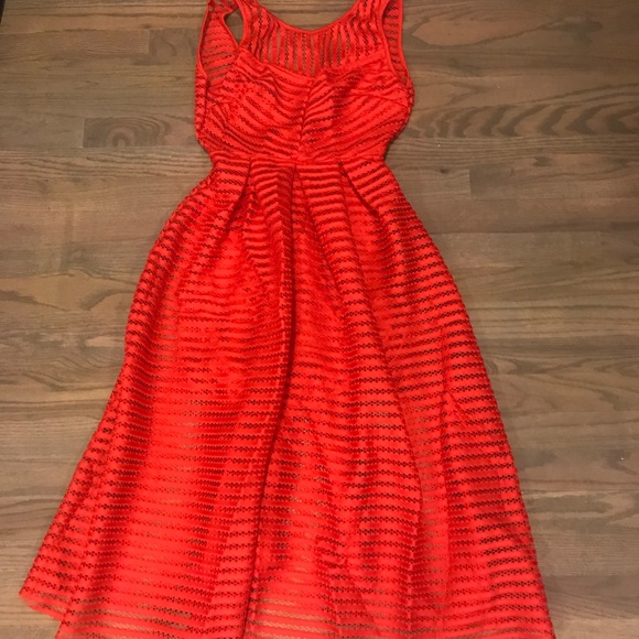 Red dress🌺 - Picture 3 of 5